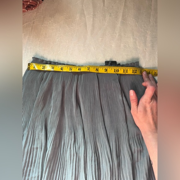 H&M teal skirt​ - Picture 6 of 6